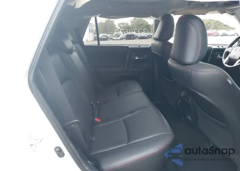 2020 Toyota 4Runner Trd Off Road Premium z USA, uszkodzony, nr VIN JTEBU5JR9L5774953